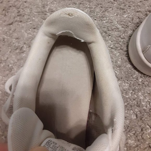 Women's Size 8.5 Adidas Cloudfoam Advantage Shoes White w/ Black Stripes - Picture 8 of 15